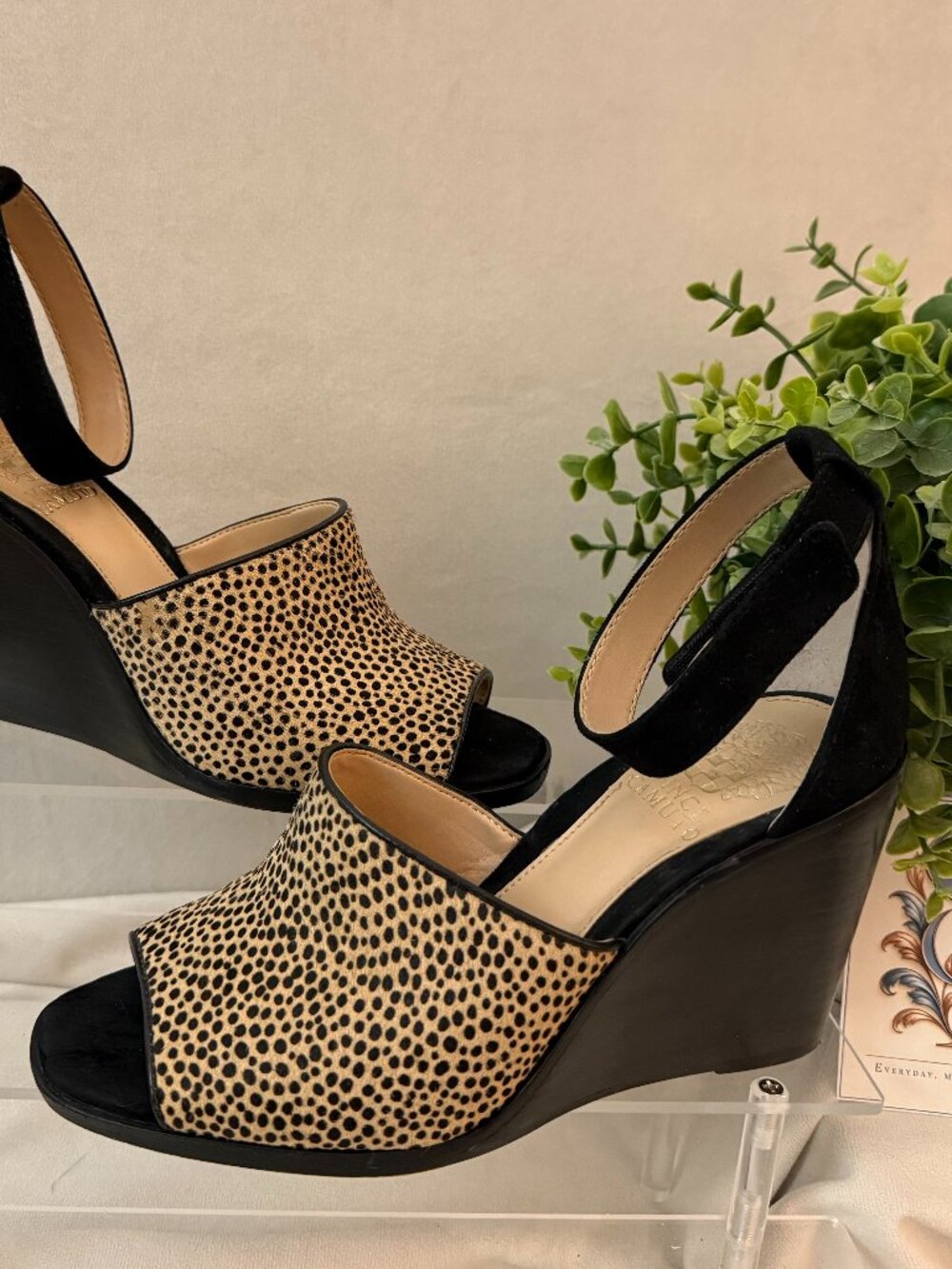 Vince Camuto Deeriana Cow Hair Animal Print Wedges 7M